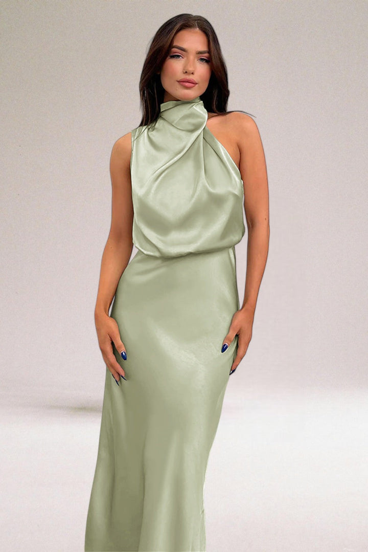 Farah  | Glamorous satin dress with harness