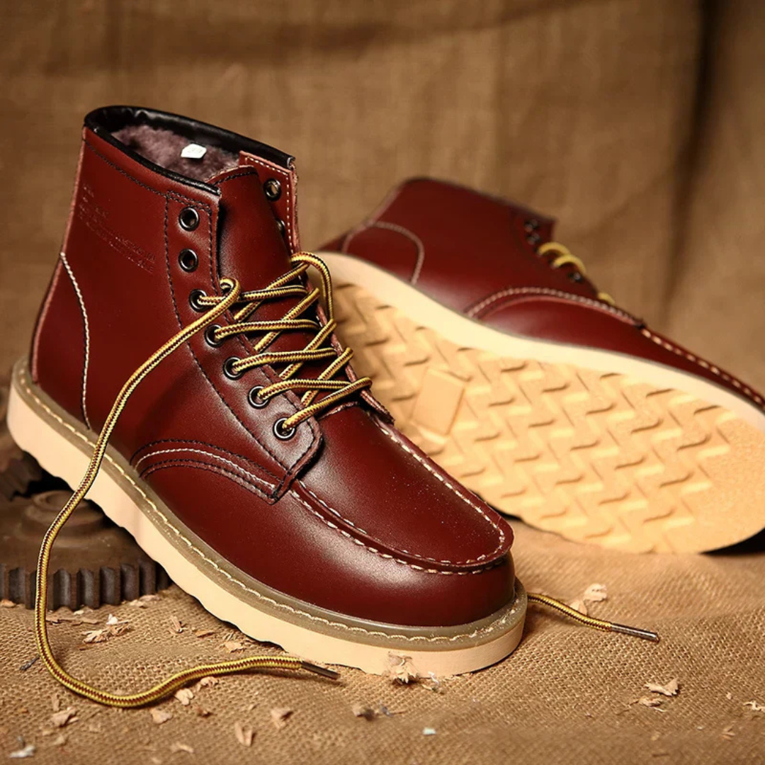 Cole™ l-Vintage Leather Boots