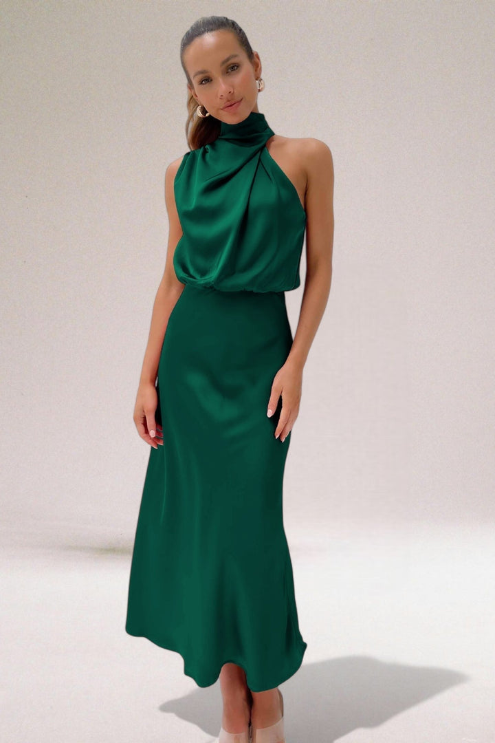 Farah  | Glamorous satin dress with harness