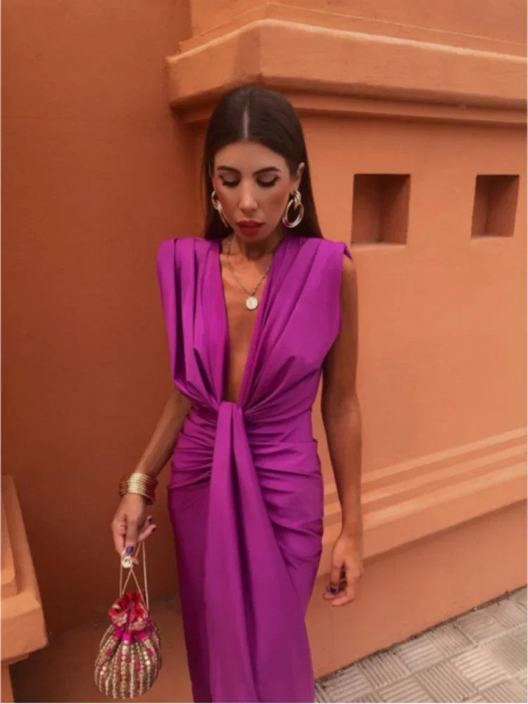 Isabella™ | Party dress with deep neckline